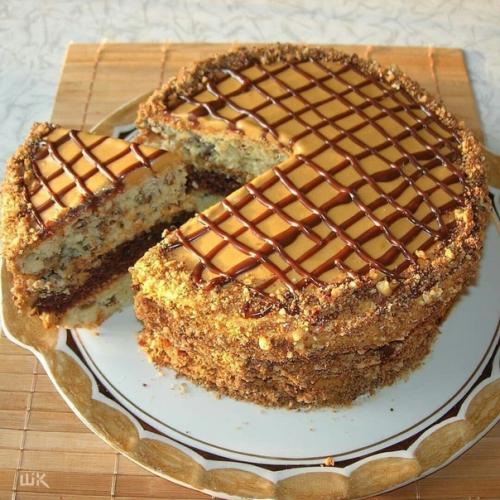 Торт Витязь. Торт получается очень вкусным и самое главное совсем несложный в приготовлении.