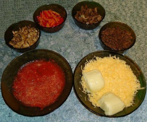 Тонкая пицца 2 начинки. 04