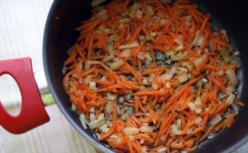 Картошечка, тушеная с мясом. 01