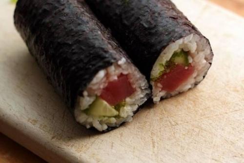 На ваш заказ - приготовьте суши и роллы дома? 05