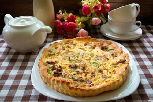 Пирог с курицей и кабачком.