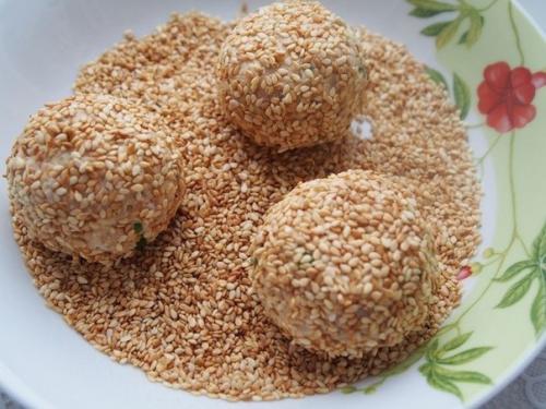 Салатные шарики.  Очень вкусная и нежная закуска! 09