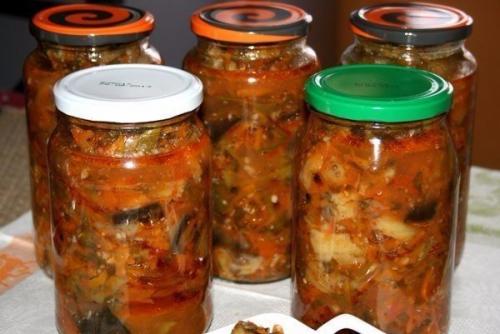 Закуска майкопская из баклажанов.

