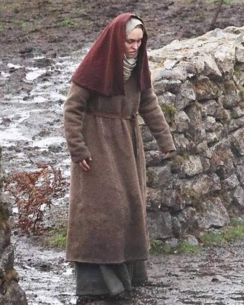 Лили - Роуз депп совершила поразительное перевоплощение для своей новой роли в фильме Вервольф! 01