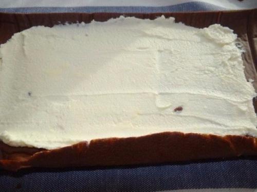 Шоколадные пирожные - рулетики. 05