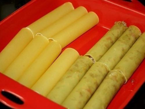 Каннеллоне с мясом и соусом бешамель. 03