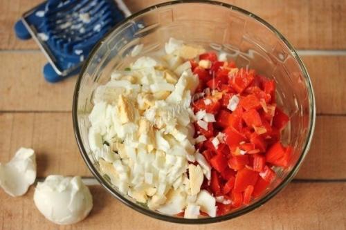 Салат Шедевр с курицей и сладким перцем. 03