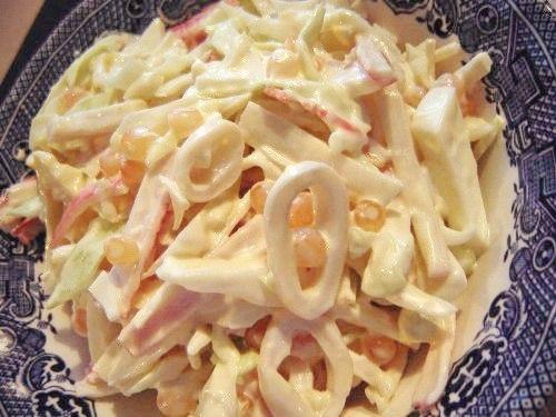 Три простых салатика с кальмарами.