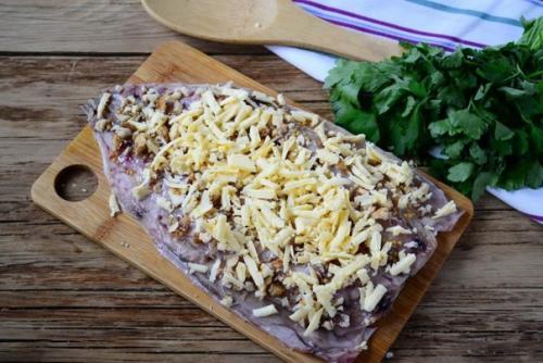 Запеченная скумбрия с орехово - сырной начинкой. 03