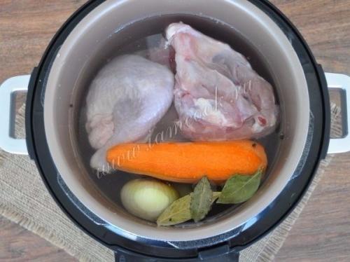 Заливное из курицы. 03