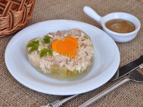 Заливное из курицы.