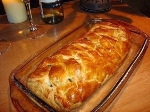 Быстрый мясной пирог с грибами.