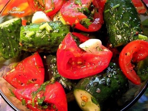 Малосольные помидоры - огурцы.

