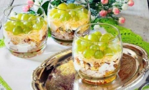 Мы готовим салат с французским акцентом.  