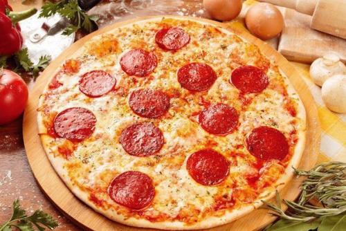 Пицца Пепперони. Ингредиенты: 05 Пицца Пепперони. Ингредиенты: 05
