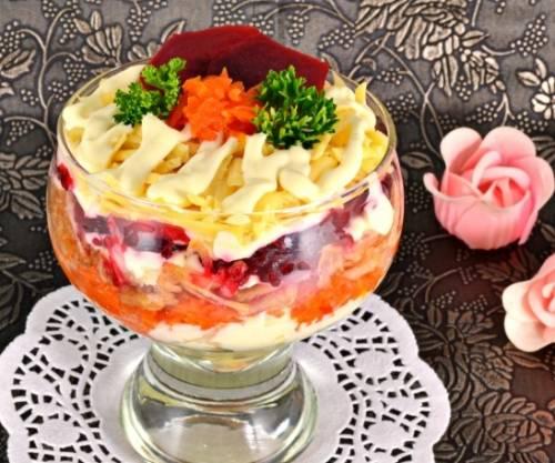 Сельдь под шубой с сыром и яблоком? 

