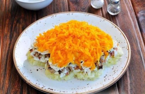 Салат Собачка с копченой курицей и грибами? 05