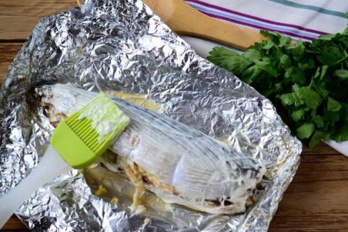 Запеченная скумбрия с орехово - сырной начинкой. 05