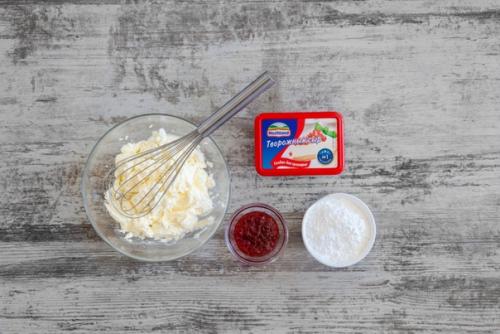 Ванильные капкейки с клубникой. 01