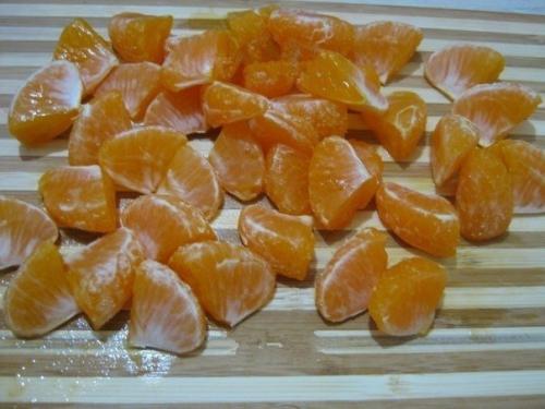 Салат Новогодний.  Салат с мандаринами превосходно подходит к праздничному столу. 03