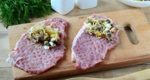 Мясные праздничные рулетики с вкусной начинкой. 01 Мясные праздничные рулетики с вкусной начинкой. 01