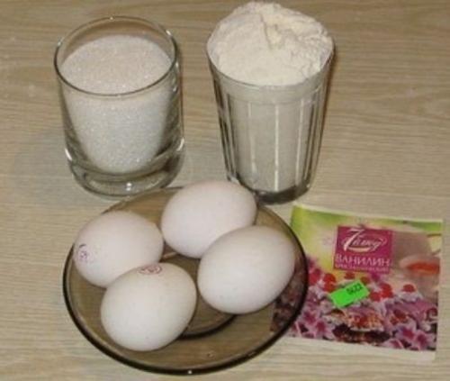 Бисквит классический.   Ингредиенты: 01