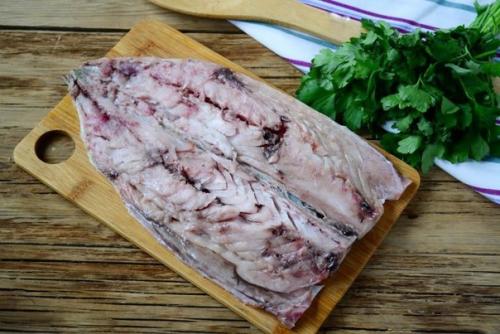 Запеченная скумбрия с орехово - сырной начинкой. 01