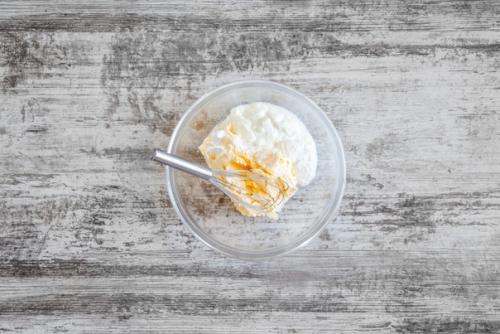 Ванильные капкейки с клубникой. 04