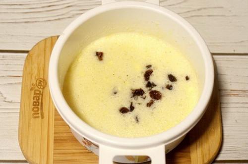 Невероятно мягкие и нежные кексы с изюмом. 04