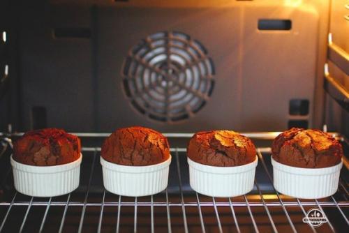 Шоколадный фондан.  Ингредиенты (на 4 небольшие порции: 08