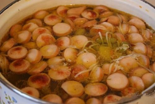 Быстрый суп с сосисками. 04
