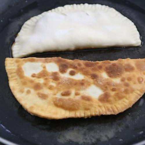 Правильные чебуреки.  Ингредиенты: 07