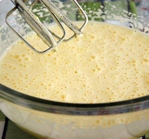 Торт с ананасами. Торт с нежнейшим творожным кремом и ананасами.