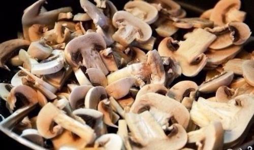 Курица с грибами в сливочном соусе. 02