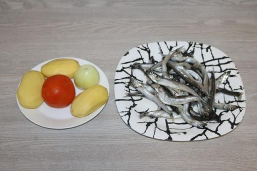 Мойва с картошкой в духовке. 01