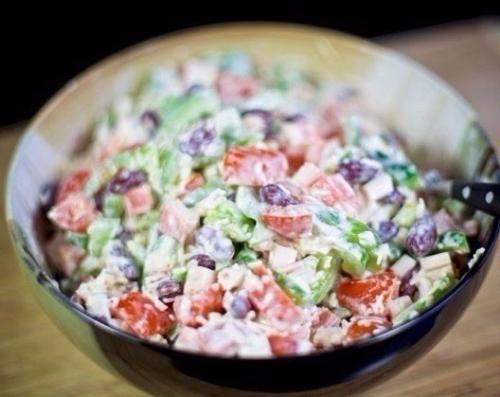 Салат с крабовыми палочками и фасолью? 06