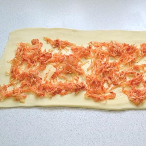 Слоеный рулет с капустой. 04