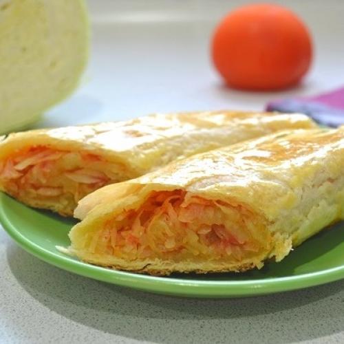 Слоеный рулет с капустой.

