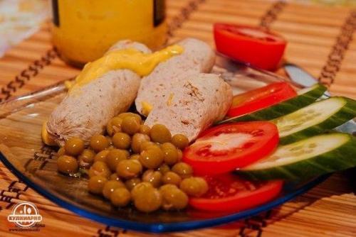 Домашние куриные сосиски.