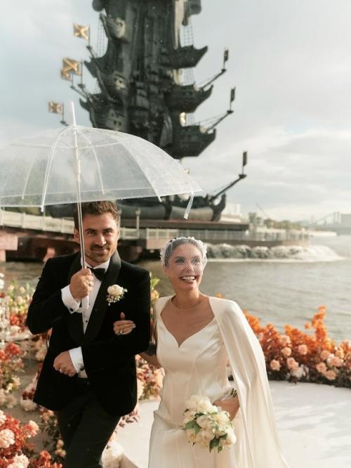 Вчера, в первый весенний день, Агата муцениеце отпраздновала свой день рождения! 02