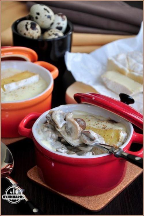 Горячая закуска из грибов с сырным соусом. 07