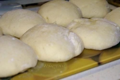 Пирожки с мясной начинкой. 03