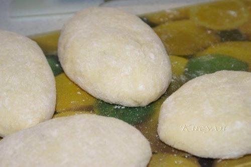 Пирожки с мясной начинкой. 05