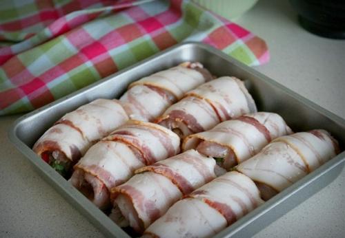 Куриные рулетики в беконе (хрустящие снаружи и сочные внутри). 06 Куриные рулетики в беконе (хрустящие снаружи и сочные внутри). 06