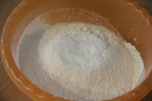 Пышные оладьи на кефире без яиц. 02