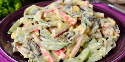 Салат Аленка с грибами и крабовыми палочками. 01
