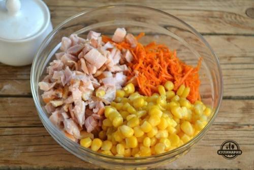 Салат из корейской морковью и копченой курицей. 03