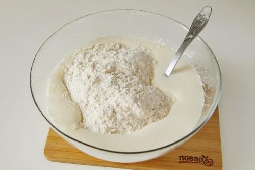 Пирог на кефире с вареньем. 02