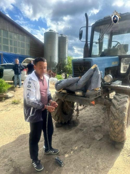 Мигрант из средней Азии, задавивший школьника трактором, получил всего 5 месяцев исправительных работ. 

