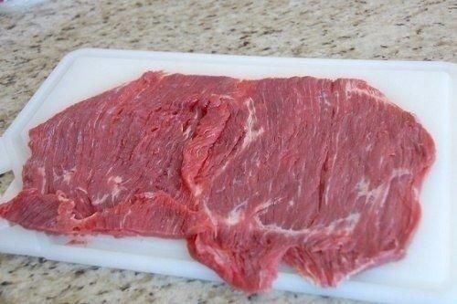 Рулет банкетный.  Ингредиенты: 04